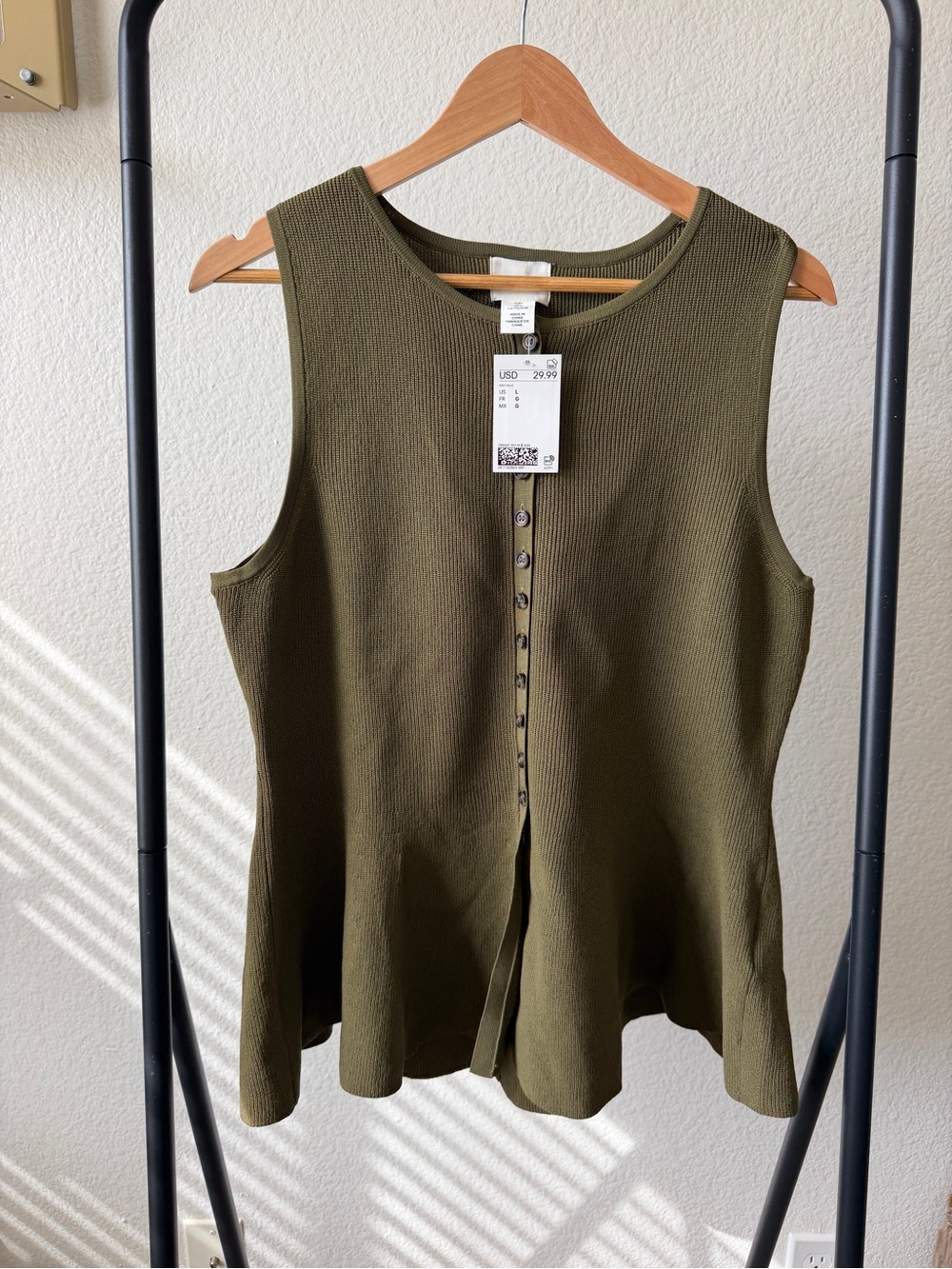 H&M Olive Green Ribbed Knit Tank Top Size Large NWT Button Front